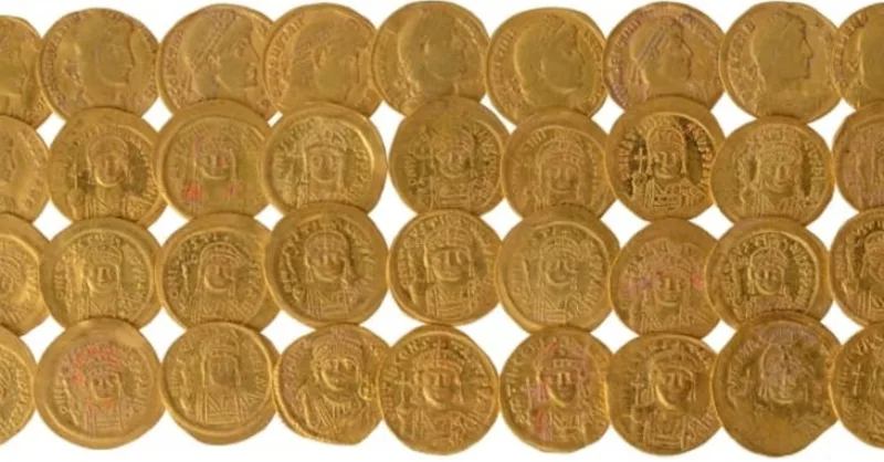 Antiguo tesoro dorado encontrado a los pies del Monte del Templo de Jerusalén