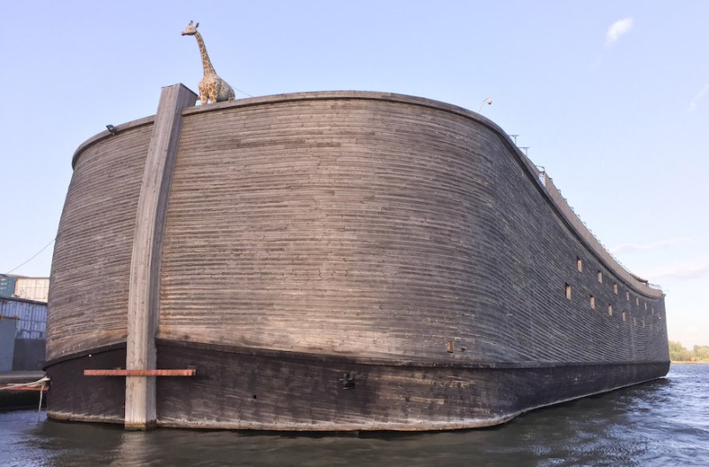 Este navegante cristiano holandés quiere navegar su réplica a tamaño natural del Arca de Noé a Israel