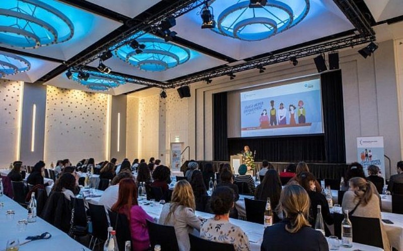 En Alemania, multitud de mujeres judías se reúnen para la primera cumbre de empoderamiento femenino