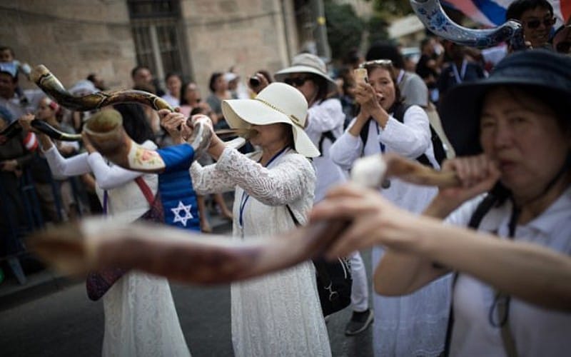 Miles de cristianos de todo el mundo marchan en Jerusalén