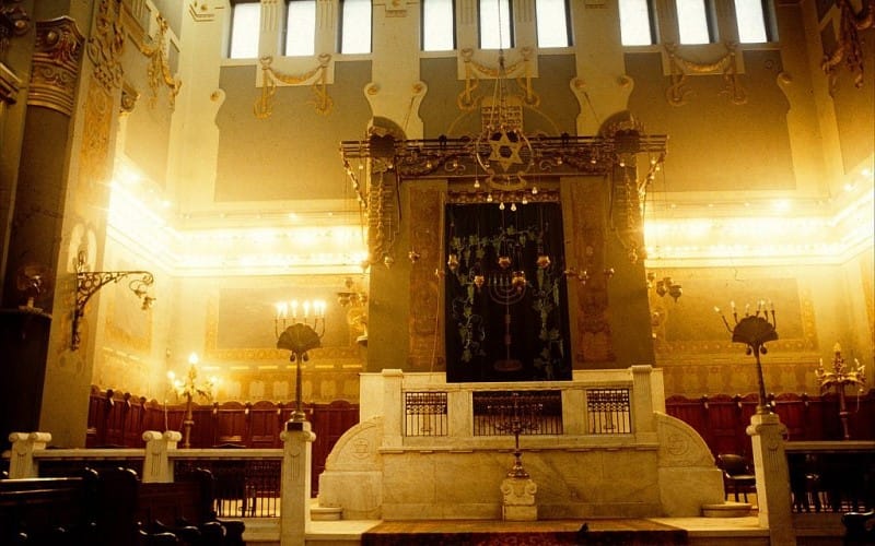 Biblia hebrea perdida de hace 1000 años encontrada en el polvoriento estante de la sinagoga de El Cairo