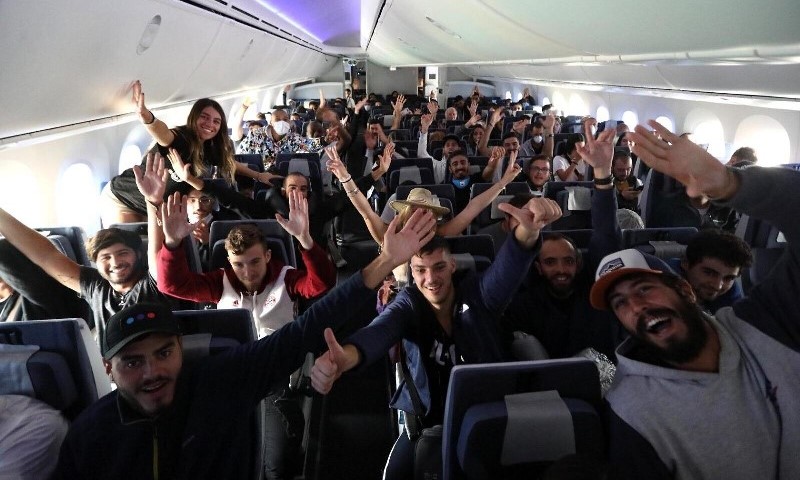 330 israelíes huyen de Milán en 'vuelo de rescate' en medio de un devastador brote del virus