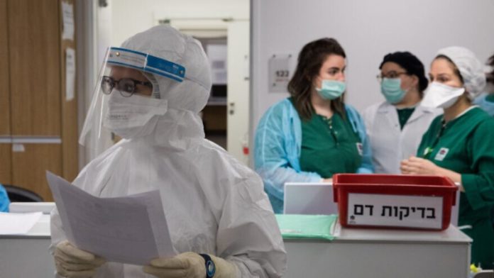 Los hospitales israelíes comienzan a volver a la actividad normal a medida que disminuyen los números de COVID-19