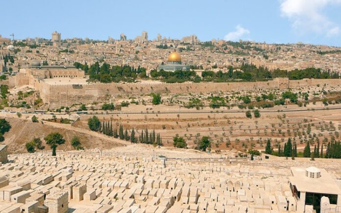 Cómo tener a alguien enterrado en Israel