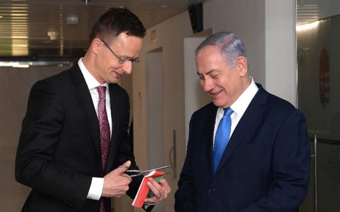 El Ministro de Exteriores de Hungría, uno de los aliados más firmes de Israel en Europa, llego a Jerusalén este lunes
