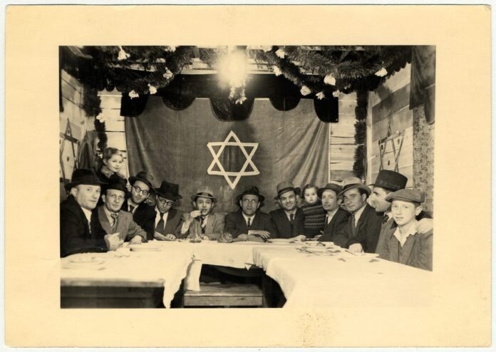 Hace 75 años, mis padres y otros sobrevivientes del Holocausto celebraron Sucot en sus propios términos