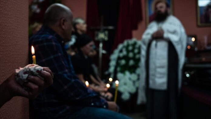 Poeta judío recibe entierro cristiano en Bielorrusia