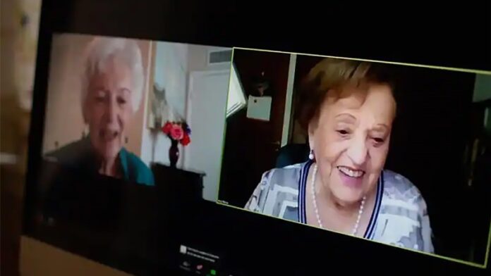 Sobrevivientes del Holocausto y amigas de la infancia se reencuentran después 80 años