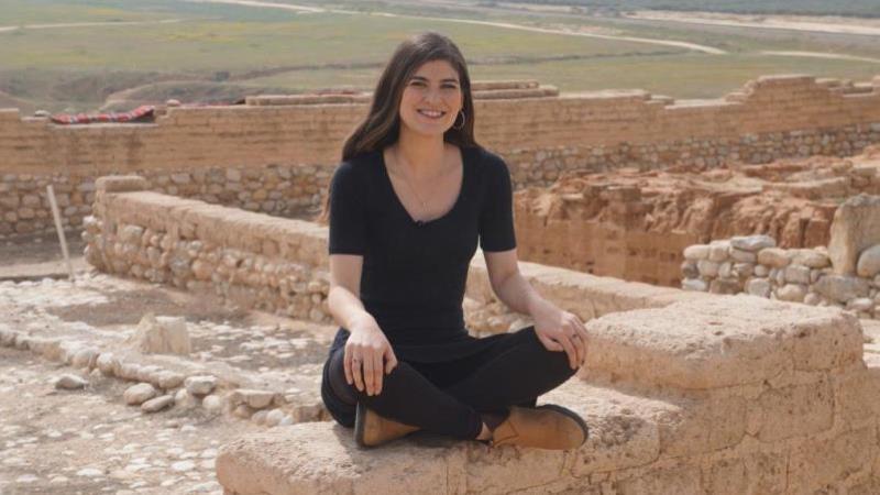 Esta joven inmigrante estadounidense en Jerusalén está contando la historia de Israel al mundo