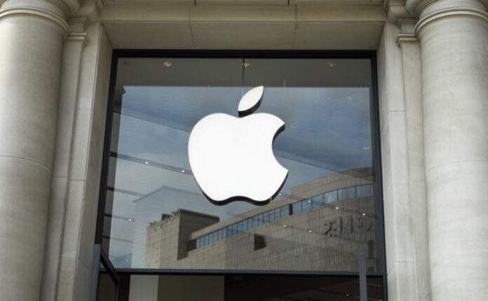 Apple detiene la venta de productos en Rusia