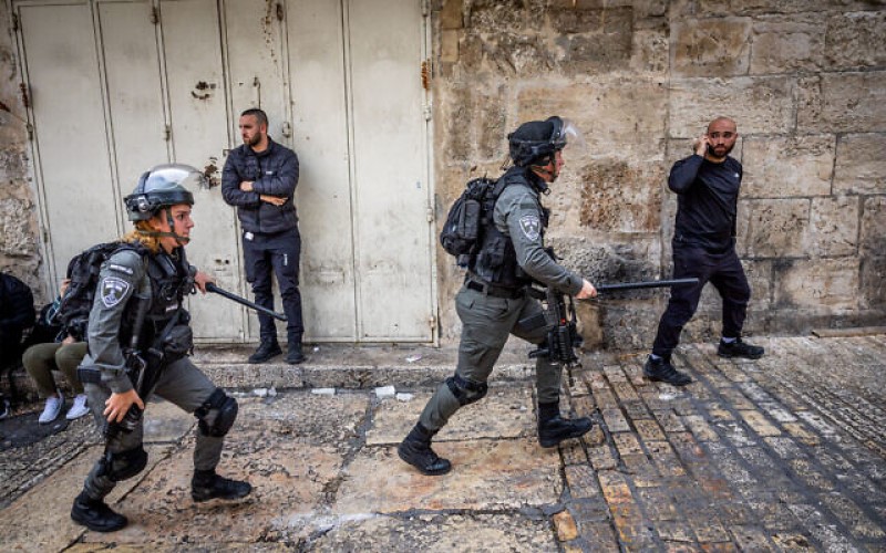 Lapid interrumpe sus vacaciones en medio de las tensiones en Jerusalén y la respuesta hostil de Jordania