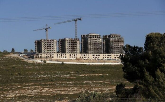 Israel autoriza planes para 4.427 viviendas en asentamientos de Cisjordania