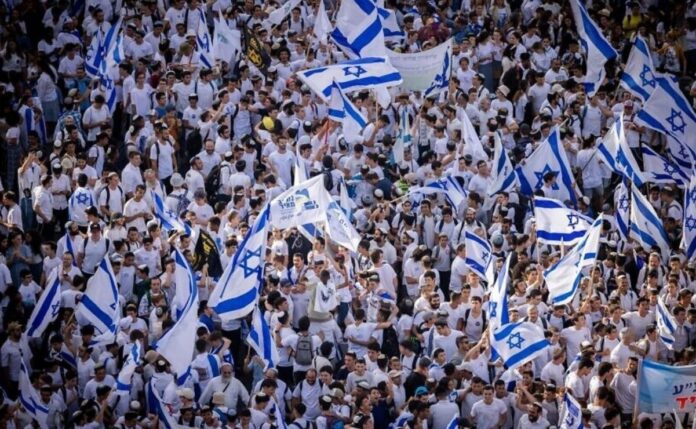La Marcha de la Bandera del Día de Jerusalén se llevó a cabo sin problemas a pesar de las amenazas y advertencias