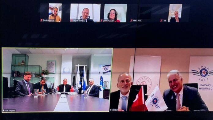 Israel y Turquía firman un acuerdo de aviación actualizado a medida que los lazos bilaterales continúan mejorando