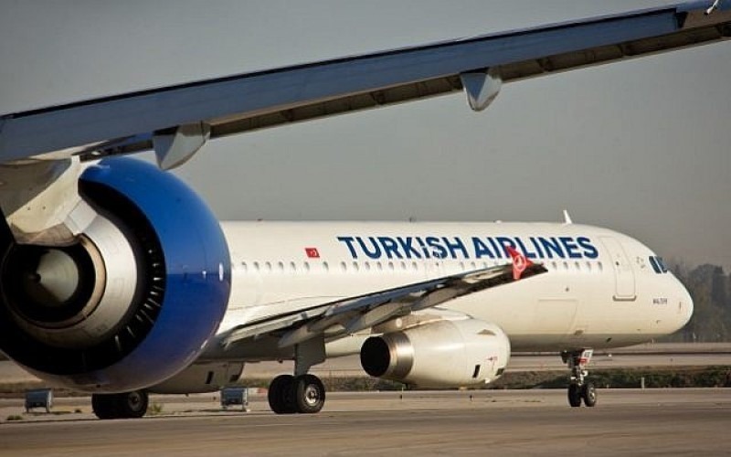 Israel y Turquía firman un acuerdo de aviación actualizado a medida que los lazos bilaterales continúan mejorando