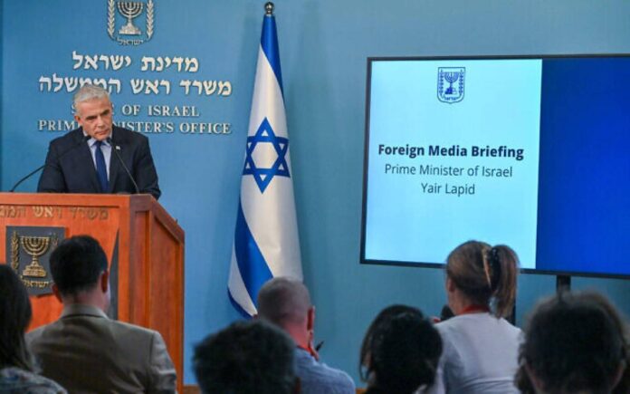 Lapid dice que la campaña de presión israelí contra el acuerdo con Irán dio sus frutos con la Casa Blanca