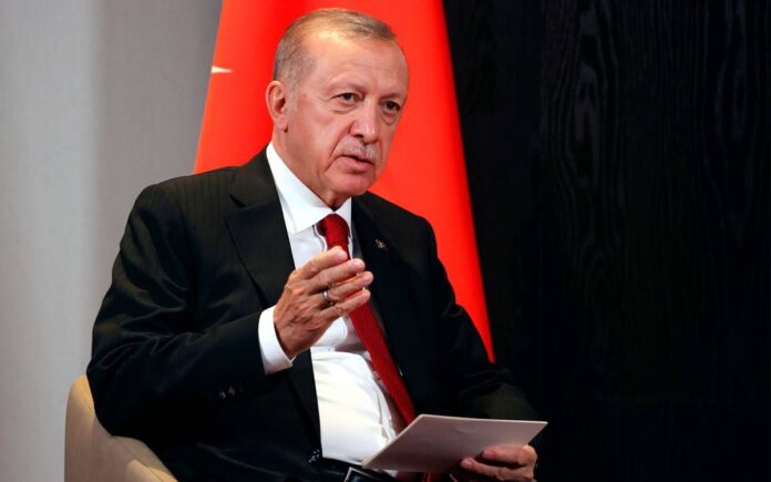 Erdogan de Turquía dice a los líderes judíos que planea visitar Israel