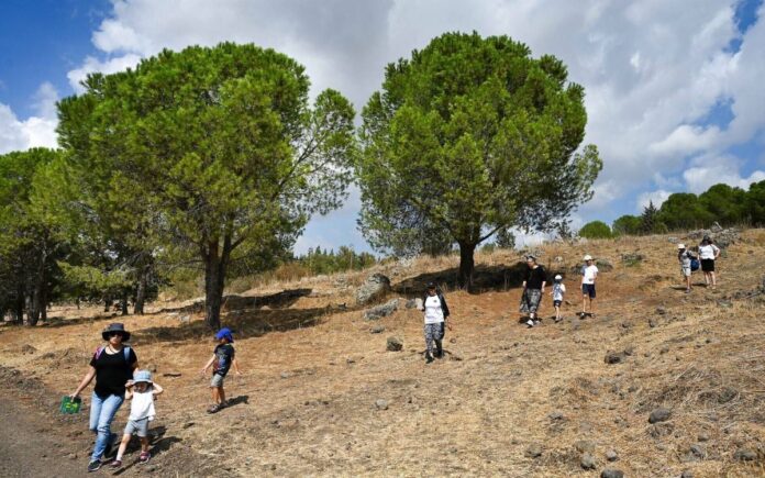Récord de 1,5 millones de israelíes visitan parques nacionales durante la fiesta de Sucot