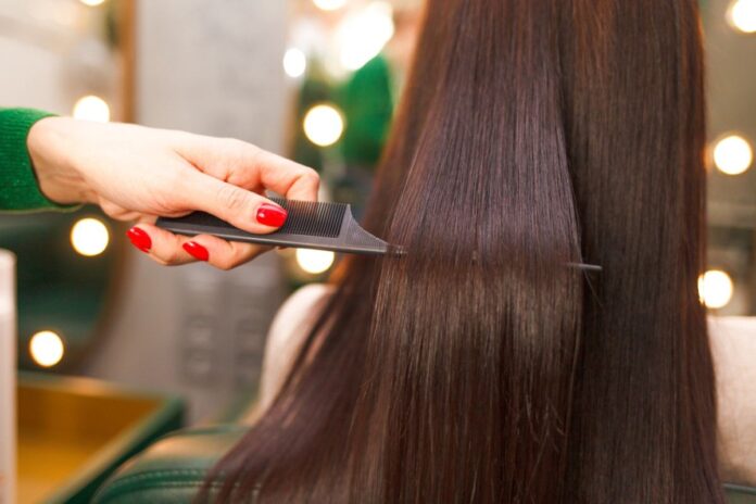 Algunos productos para alisar el cabello pueden causar insuficiencia renal, según un estudio israelí