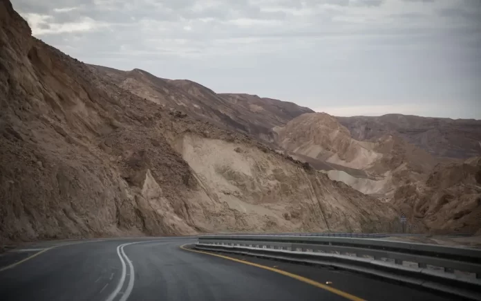 Reabren carreteras clave al sur de Israel y Eilat después de lluvias e inundaciones