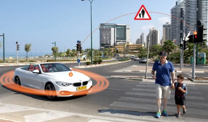 La startup israelí Autotalks desarrolla conjuntos de chips para comunicaciones de infraestructura inteligente.