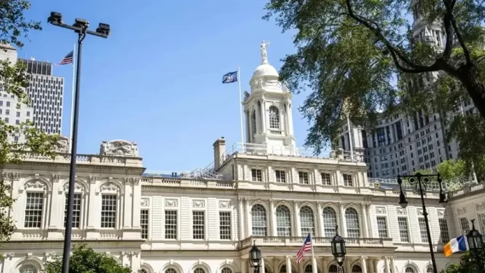 Los miembros izquierdistas del Consejo de la Ciudad de Nueva York votan en contra del Día para Acabar con el Odio a los Judíos