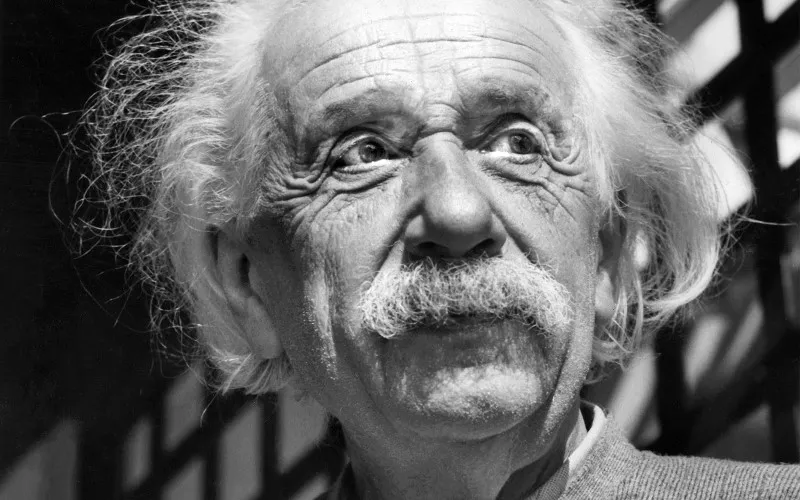 Albert Einstein, en su casa de Princeton, Nueva Jersey.