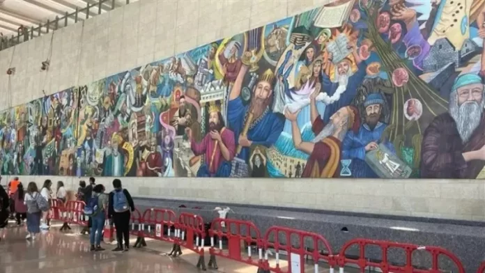 Un mural muestra 4.000 años de historia judía cuando llegues al aeropuerto Ben Gurion