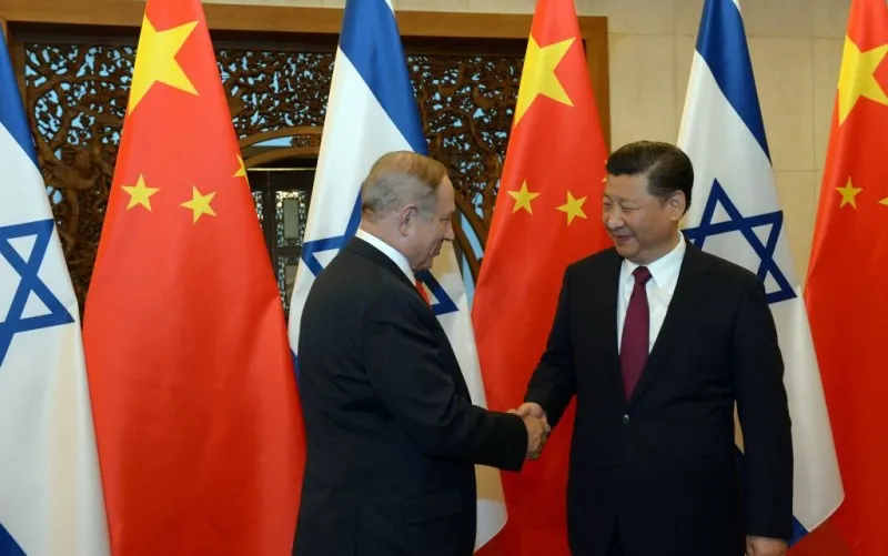 Archivo: El Primer ministro Benjamin Netanyahu se reúne con el presidente chino Xi Jinping en Beijing.