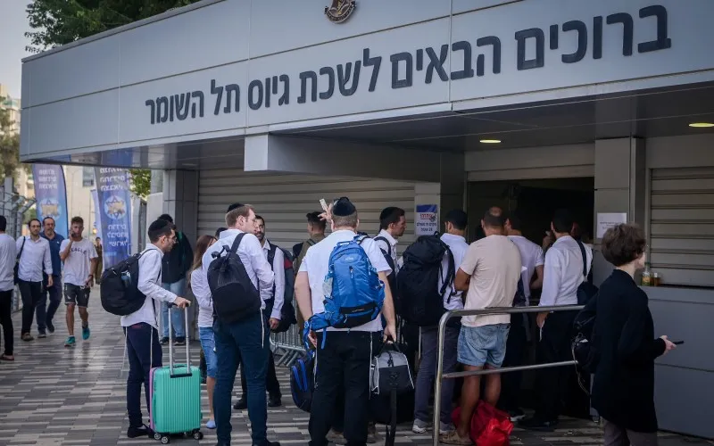 Israel Incrementa Ofensiva Contra Hamás Mientras 222 Personas Permanecen Como Rehenes en Gaza