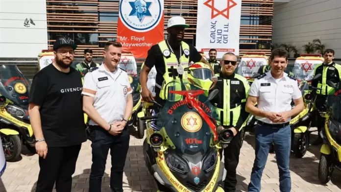 La filantropía de Floyd Mayweather: la 'flota Floyd' de bicicletas médicas dedicadas a la MDA