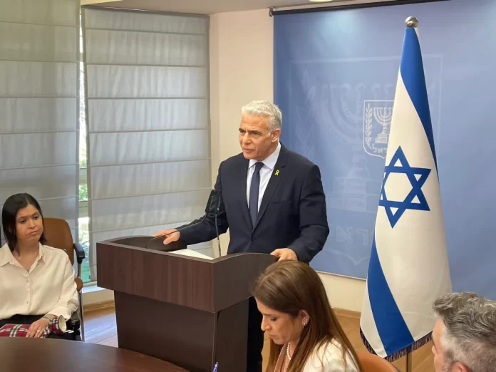 Lapid exige igualdad para los Haredim por la conscripción en Israel