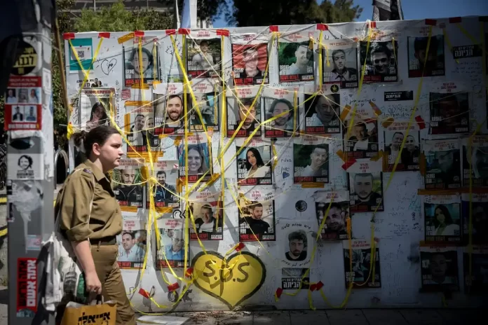 Israel: Decenas de rehenes retenidos en Gaza siguen con vida