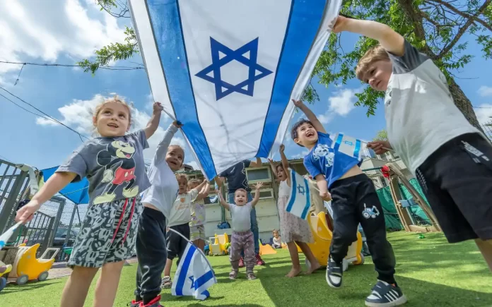 Israel Supera los 10 Millones de Habitantes