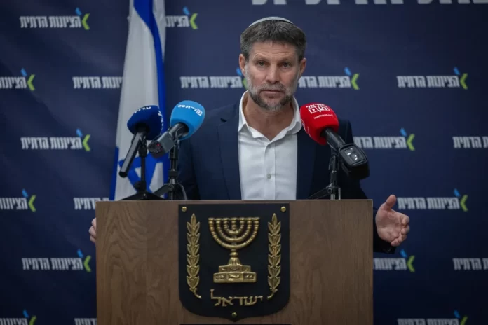 El ministro israelí Bezalel Smotrich propone el río Litani como nueva frontera de Israel con Líbano durante una reunión de la Knesset el 23 de marzo de 2026