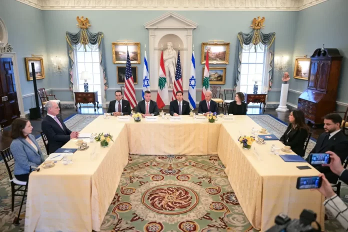 Reunión trilateral entre los embajadores de Israel y Líbano junto al secretario de Estado Marco Rubio en el Departamento de Estado de Washington el 14 de abril de 2026