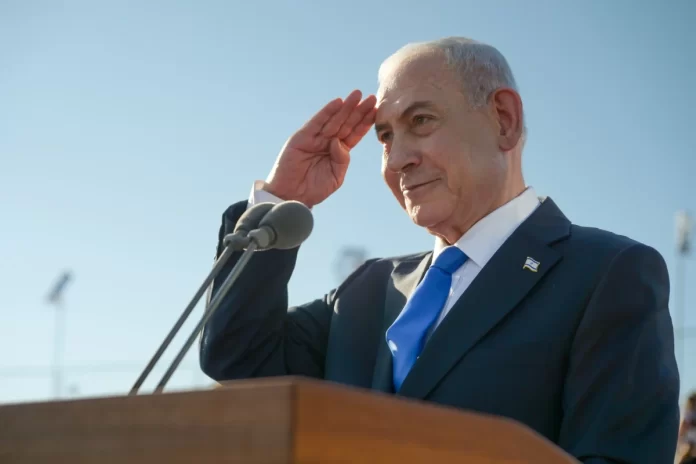 Primer ministro Benjamín Netanyahu habla en ceremonia de graduación de pilotos en la base aérea de Hatzerim, julio de 2026